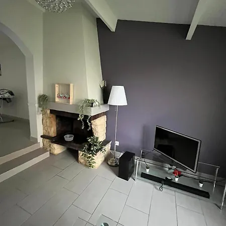 Entier Quartier Calme דירה Saint-Michel (Charente)